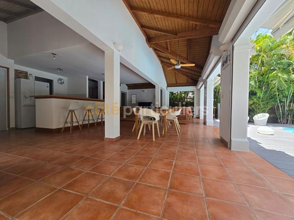 Vente
                Maison120 m² - 4 Pièces -
                    SAINT FRANCOIS (97118)