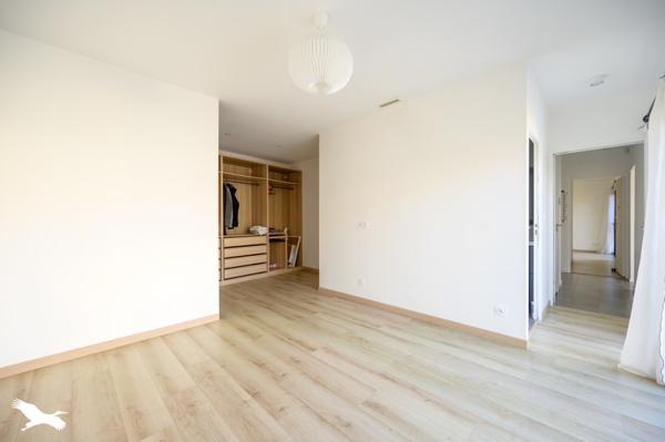 Maison à vendre |  Saint-Xandre |  6 pièces | 165 m²