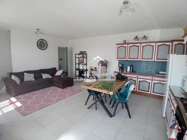 Vue sur la rivière, agréable maison de ville sans travaux