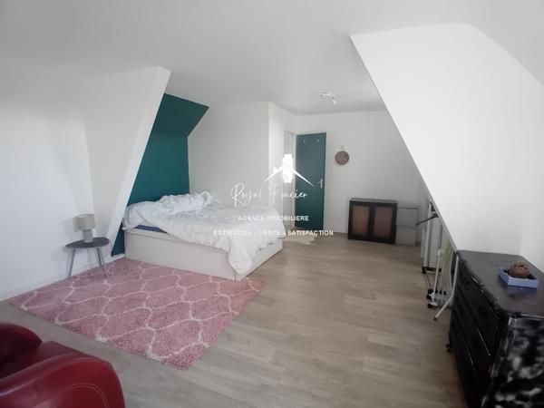 Vue sur la rivière, agréable maison de ville sans travaux