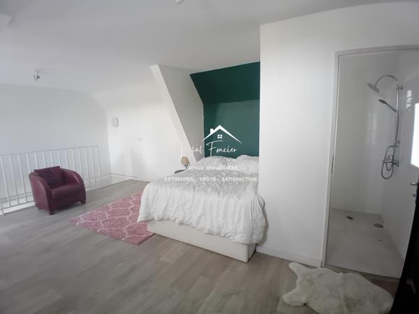 Vue sur la rivière, agréable maison de ville sans travaux