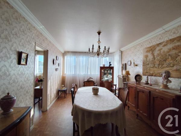 Appartement T5 à vendre  5 pièces - 88,07 m2 ALLONNES - 72