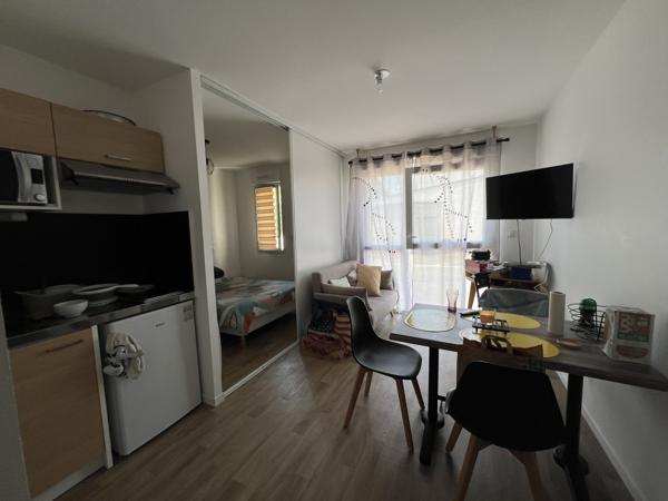 Appartement
                                                                                                                                                                                                                                                                                                                        2 pièce(s)                                                                                                                                                                                                          1 chambre(s)                                                                                                                                                                                                          25.69  m²