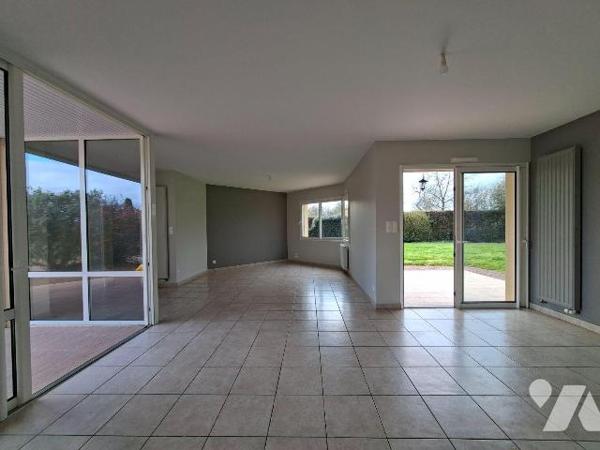 A découvrir sans tarder !
Charmant pavillon de plain-pied construit en 2005, idéalement situé ...