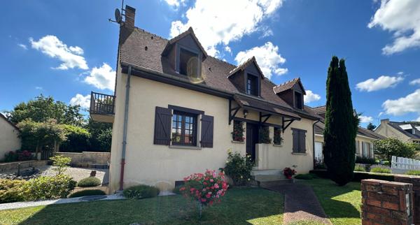 Maison de 142 m2 à Yvré l Evèque
