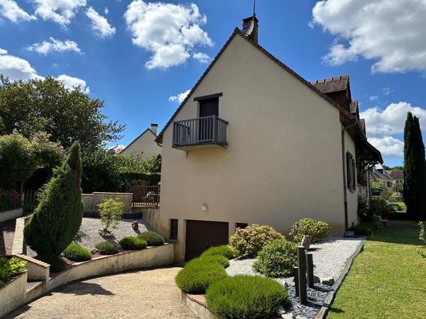 Maison de 142 m2 à Yvré l Evèque