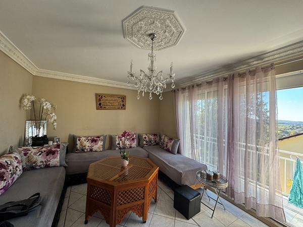 Jolie Maison proche commerces