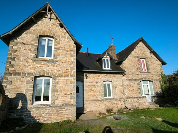 Belle maison en pierre, proche Ploumilliau