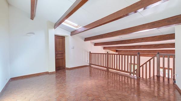 Appartement de 162 m² avec terrasse à vendre à Carpentras