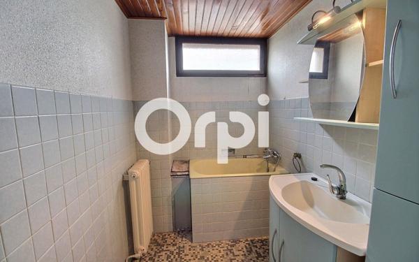 Appartement à vendre    3 pièces • 66,15 m2 Marseille 10