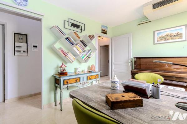 Appartement T5 dans résidence de standing à Hyeres + garage + cave 