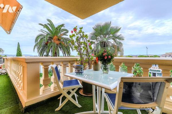 Appartement T5 dans résidence de standing à Hyeres + garage + cave 