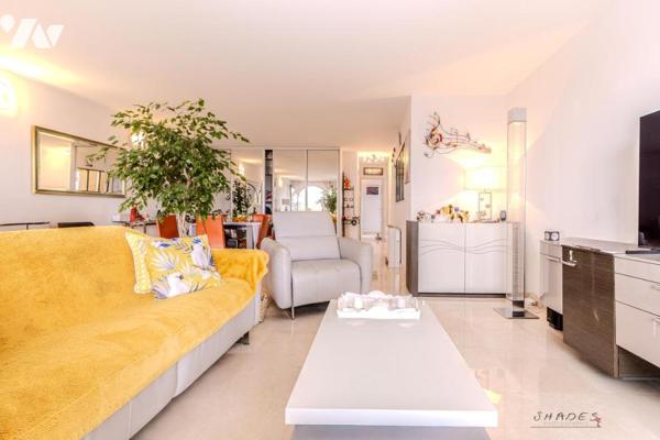 Appartement T5 dans résidence de standing à Hyeres + garage + cave 