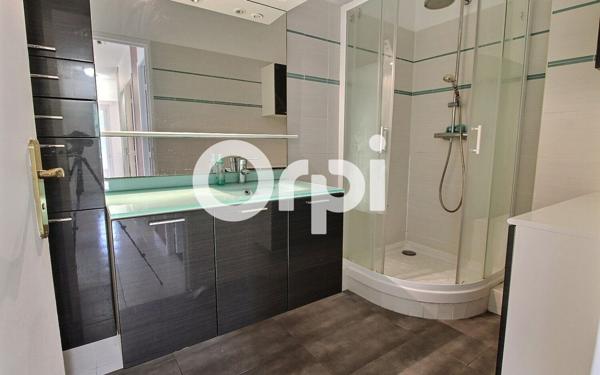 Appartement à vendre    5 pièces • 95,35 m2 Marseille 12