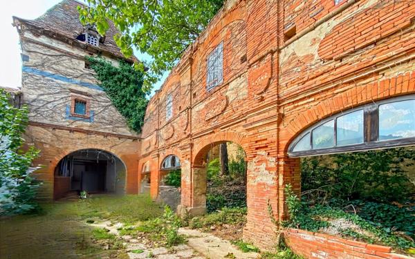 Maison à vendre    1 pièce •  Saint-Porquier