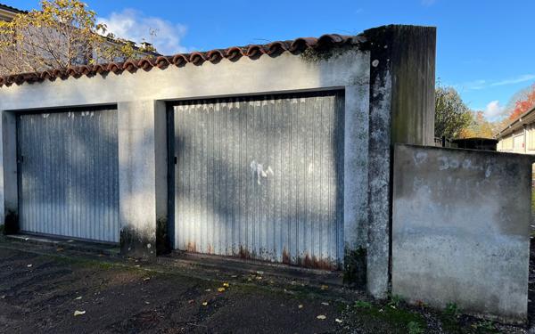 Stationnement à vendre    22 m2 Castres