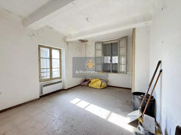 Vente                                                      Immeuble
                        
                     10 pièces                      332 m2                     à Apt