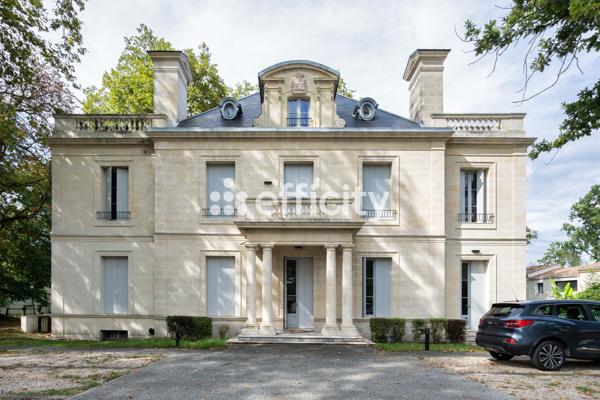 Appartement
         2 pièces
        - 45 m²
