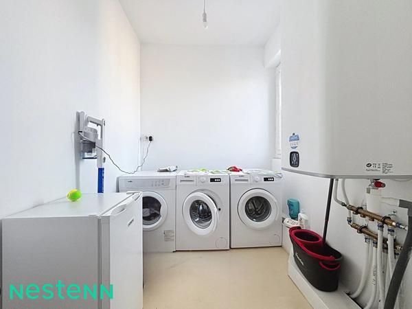 SAINT ETIENNE proche centre-ville - Appartement rénové T5 en colocation - 4 chambres avec douche attenante + balcon