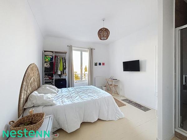 SAINT ETIENNE proche centre-ville - Appartement rénové T5 en colocation - 4 chambres avec douche attenante + balcon