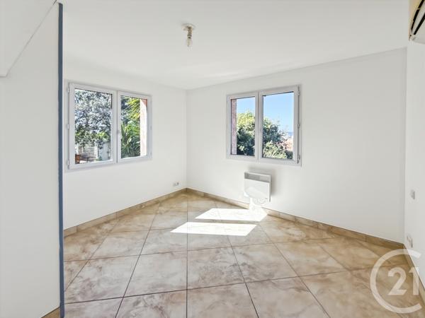 Appartement T3 à vendre  3 pièces - 56 m2 L ILE ROUSSE - 202