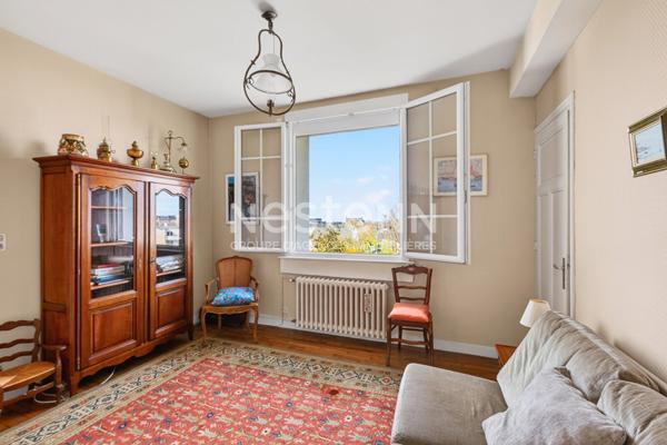 MAISON DE VILLE 5 CHAMBRES QUARTIER ROBIEN AVEC JARDIN ET GARAGE