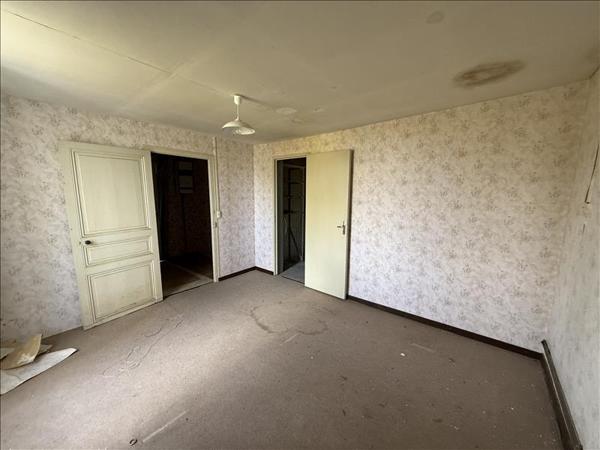 Maison à vendre |  Barbezieux-Saint-Hilaire |  4 pièces | 71 m²