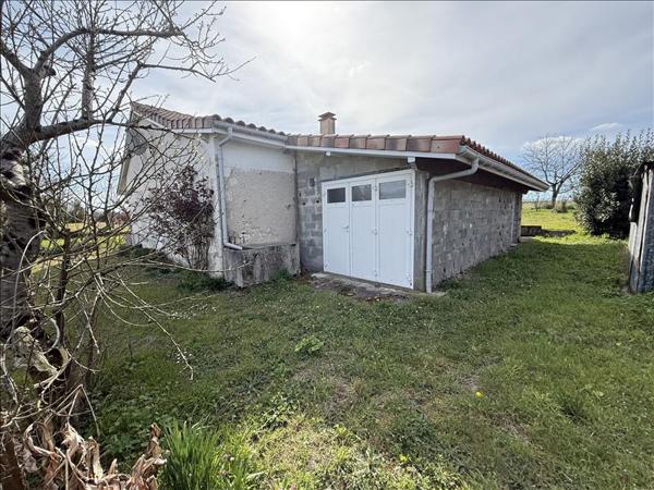 Maison à vendre |  Barbezieux-Saint-Hilaire |  4 pièces | 71 m²