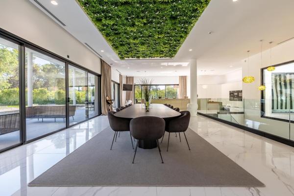 Somptueuse villa de plus de 1 300M² au nord de Montpellier