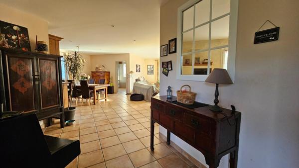 Maison plain pied - 150m2 - 5 pièces - piscine