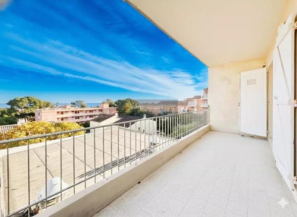 Vente Appartement 3 pièces 73 m2 à Saint-Aygulf