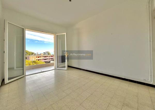Vente Appartement 3 pièces 73 m2 à Saint-Aygulf