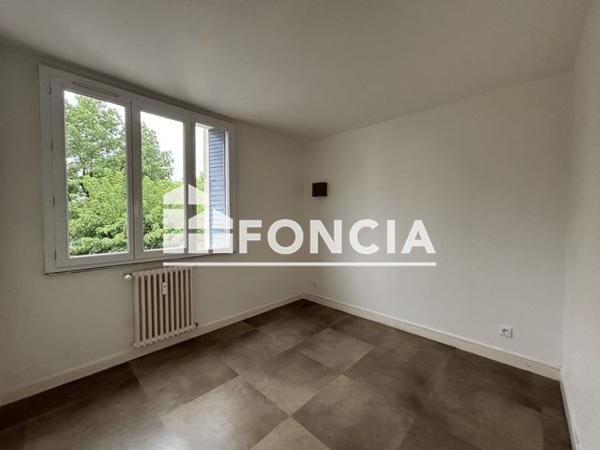 Location Appartement 4 pièces 66 m² - 8 IMPASSE ST JEAN Meylan 38240