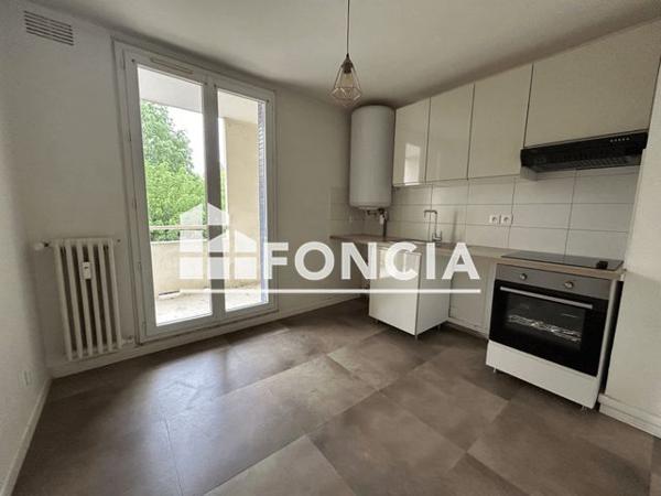 Location Appartement 4 pièces 66 m² - 8 IMPASSE ST JEAN Meylan 38240