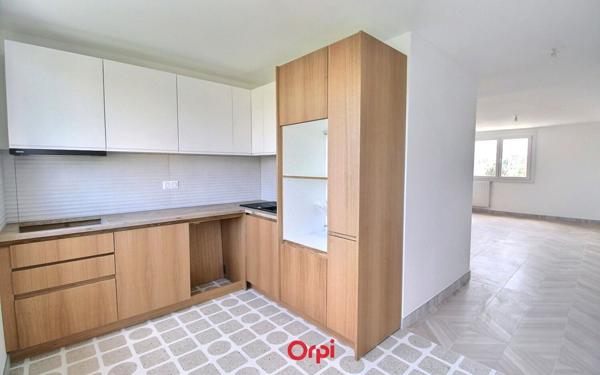 Appartement à vendre    3 pièces • 67,41 m2 Marseille 11