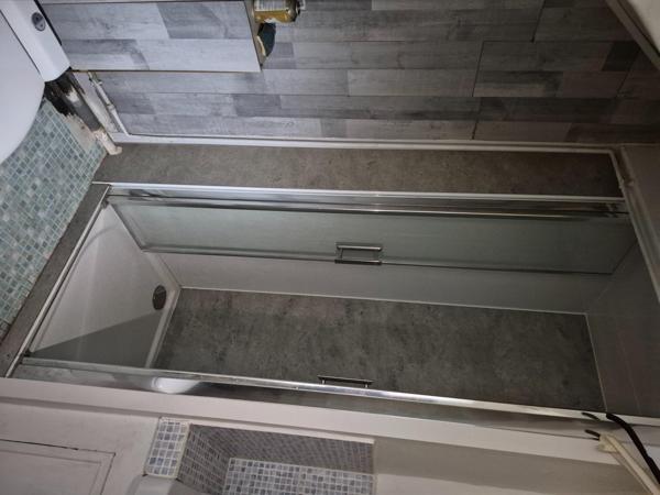 Ensemble immobilier T3 + T2 + 2 garages + 1 grange + Terrain constructible