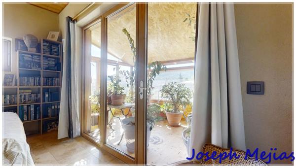 Saint-Étienne-de-Serre (07190) Saint Etienne de Serres, Maison bioclimatique 144 m², 4 chambres, terrain 700 m²