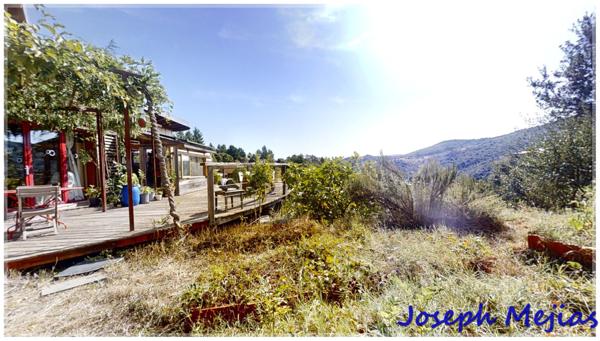 Saint-Étienne-de-Serre (07190) Saint Etienne de Serres, Maison bioclimatique 144 m², 4 chambres, terrain 700 m²