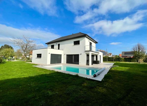 Villa de 177 m2 à vendre, 7 pièces avec piscine à BURNHAUPT LE BAS (68)