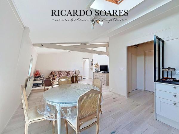 60700 PONT-SAINTE-MAXENCE, Appartement au CHATEAU DE VILLETTE 55m2, 2 PIÈCES, 1 CHAMBRE