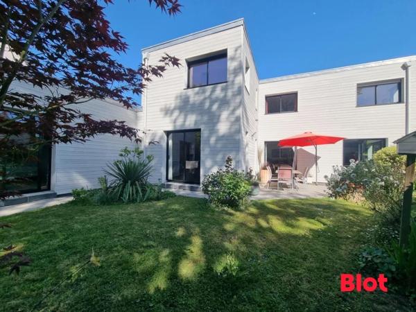Maison 8 pièce(s)