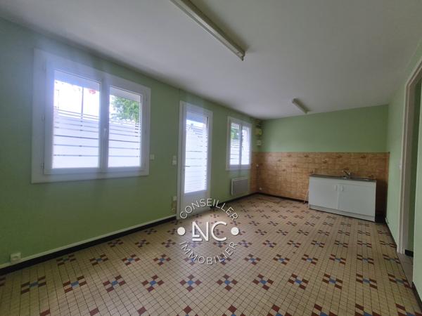 Maison de Bourg 114 m² 3/4 chambres sur 240 m²