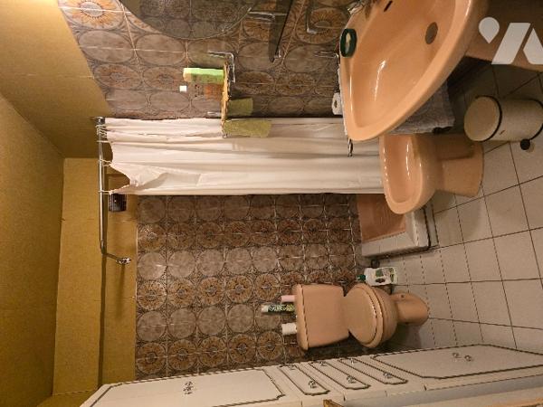 CUSSET - Centre ville. 
 BELLE VILLA  de 222 m²   dans jardin clos et arboré de 1.720 m²