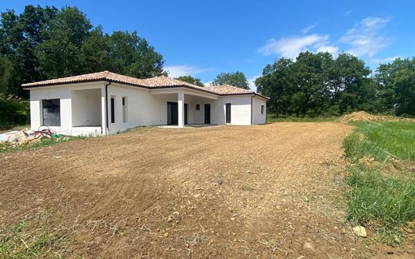 Maison à vendre    5 pièces •  Montbeton