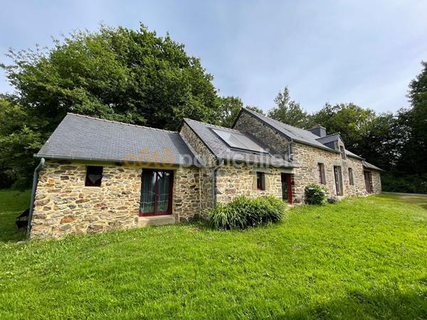 Vente
                Maison120 m² - 5 Pièces -
                    NEULLIAC (56300)