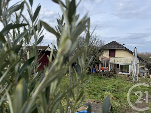 Maison à vendre  2 pièces - 55,18 m2 CHALUS - 87