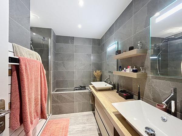 Superbe Appartement 5 pièces à vendre au coeur de Saint-Étienne !