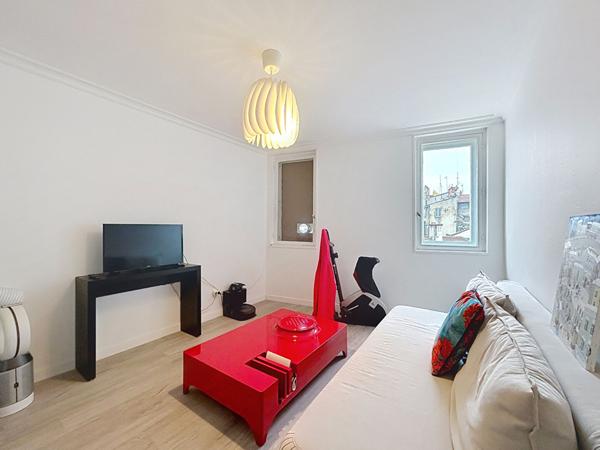 Superbe Appartement 5 pièces à vendre au coeur de Saint-Étienne !