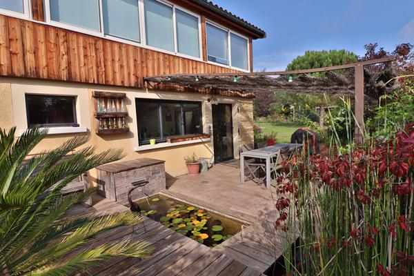 Projet familial, deux Maisons, Grézieu La Varenne 10 pièce(s) 245 m2, jardin, proche du centre