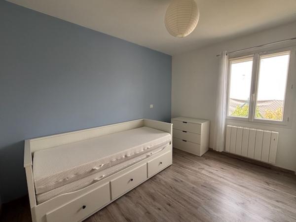 VILLA T5 avec garage et piscine